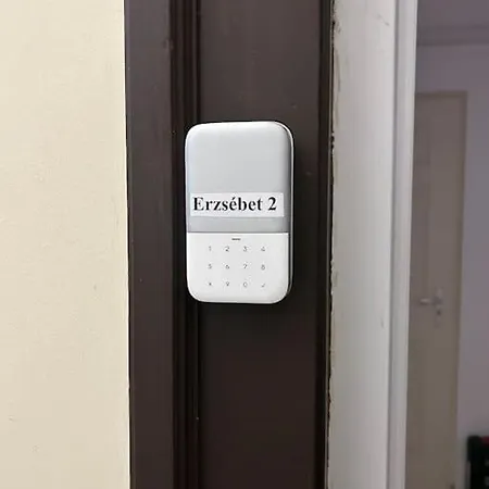 Appartement Erzsebet 5b Center 1 Db Bed Very Convenient