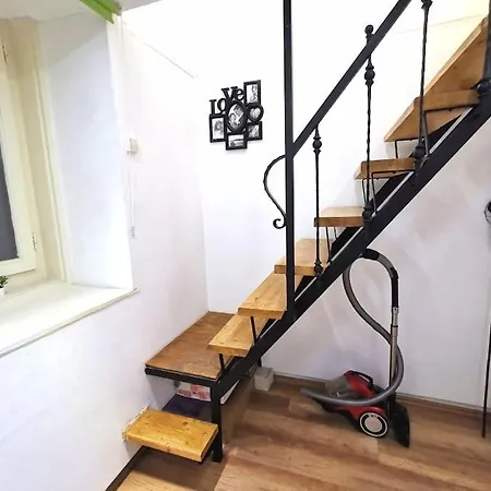 Erzsebet 5b Center 1 Db Bed Very Convenient Budapest