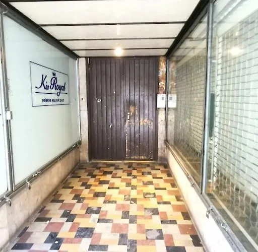 Апартаменты Erzsebet 5b Center 1 Db Bed Very Convenient *